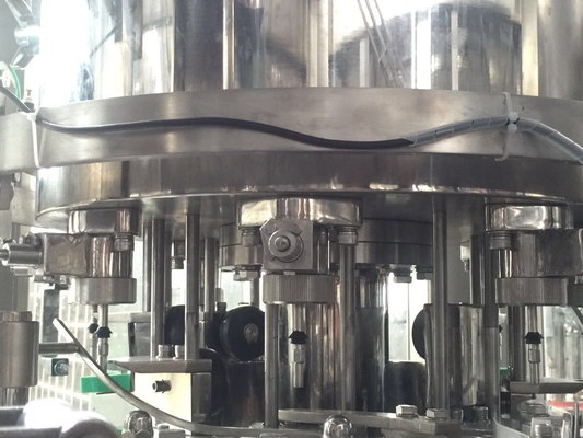 China Automatic Carbonated Soda Water Filling Machine Programmable Control Center supplier